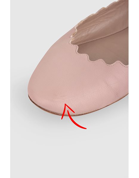 Nude Lauren Scalloped Leather Ballet Flats / Size: 38.5 - Fit: True to size
