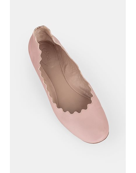 Nude Lauren Scalloped Leather Ballet Flats / Size: 38.5 - Fit: True to size