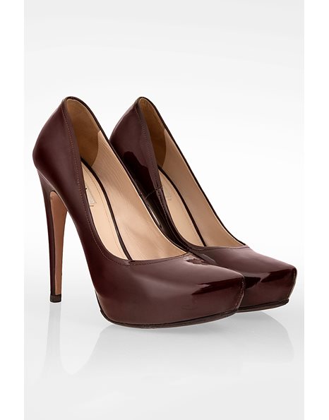 Burgundy Patent Leather Pumps / Size: 39- Fit: True to size