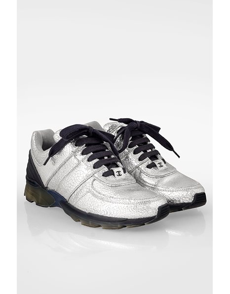 Silver Metallic Sneakers with Crackle Effect and Blue Leather Details / Size: 38 - Fit: 37.5