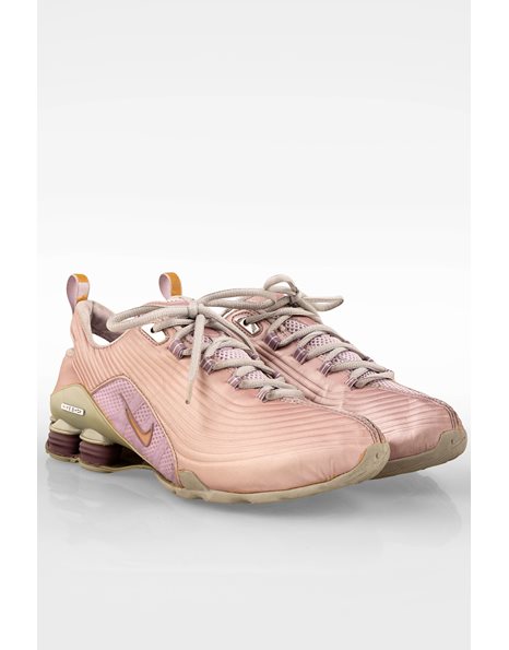 Pale Pink Shox Energia Sneakers / Size: 39 - Fit: 38.5