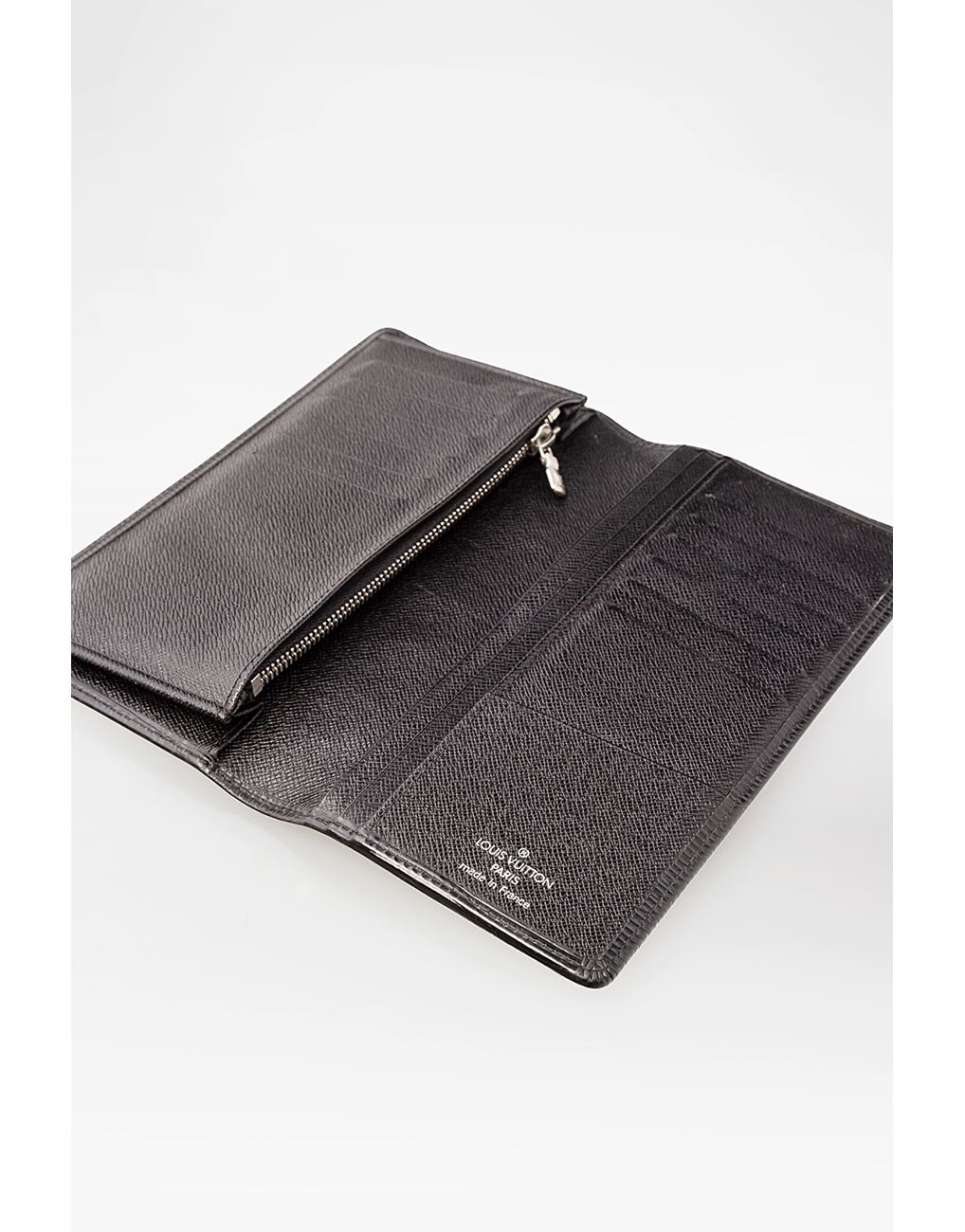 AUTHENTIC and UNUSED Louis Vuitton Black EPI Leather Wallet Men