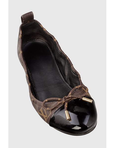 Brown Monogram Ballerinas with Decorative Bow and Patent Leather Detail - Size: 39 - Fit: True to Size
